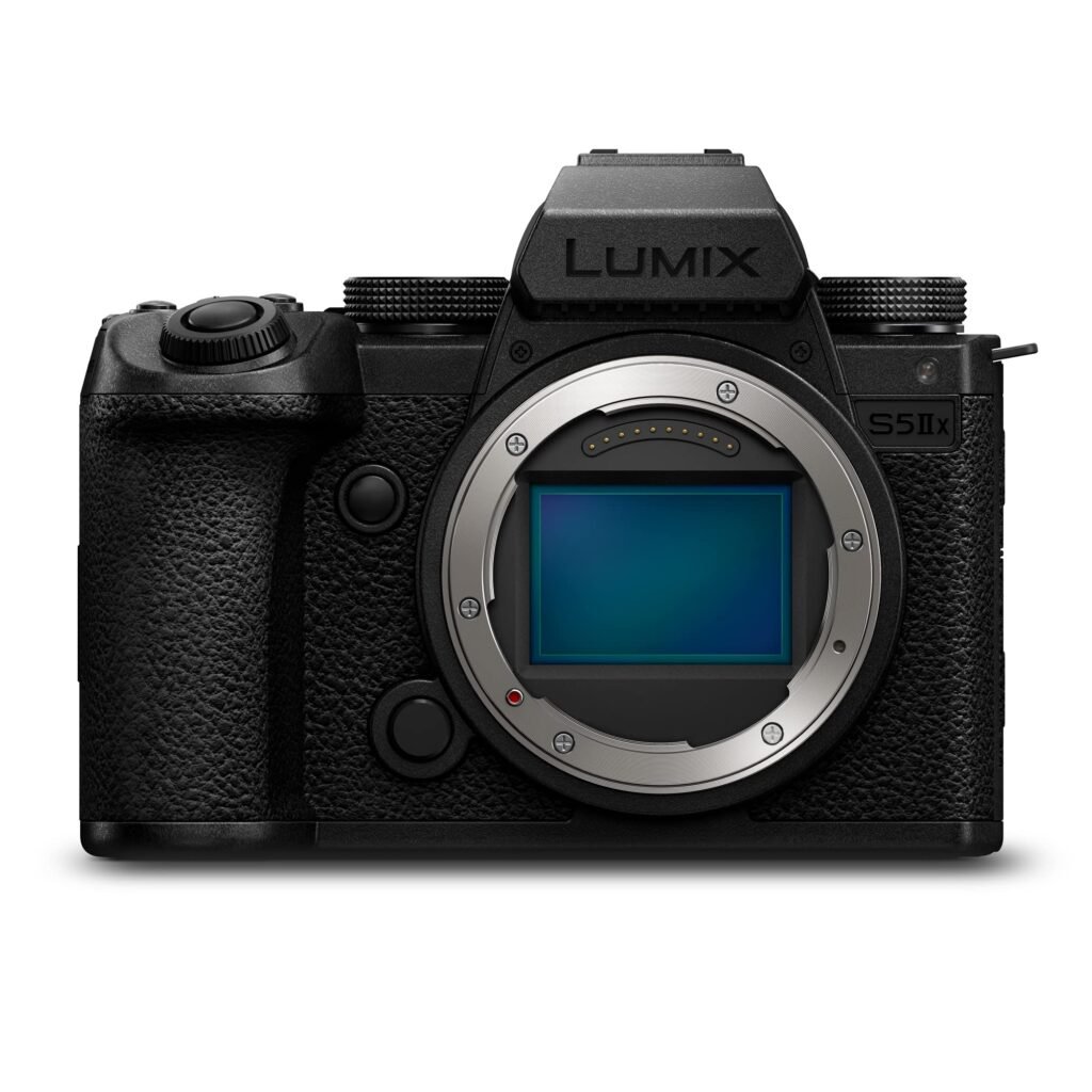 Descubre la Cámara Panasonic Lumix DC-S5M2X: Innovación en Fotografía de Formato Completo